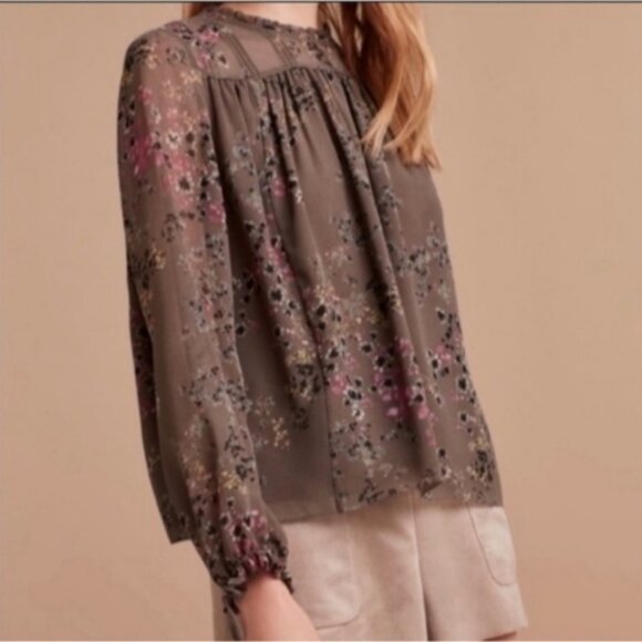 Aritzia Tops - Aritzia Wilfred Lourdes Floral Blouse size small